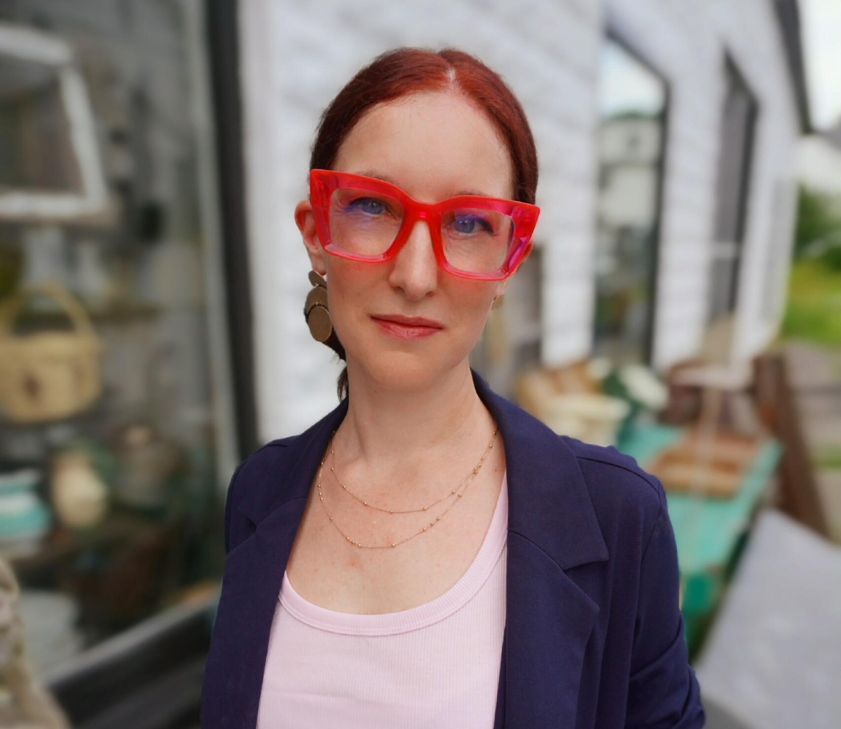 Lyndie Laramore Laramore, LMHC, CCTP